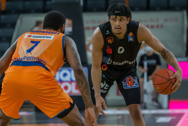 的信任从未 的信任从未