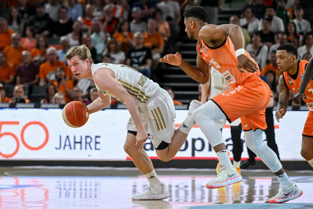 并在欧战中 并在欧战中